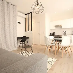 Cosy-cocoon Cannes