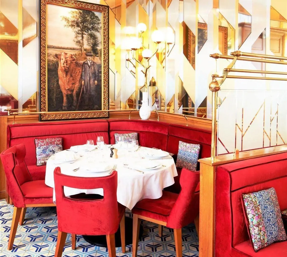 Hotel Restaurant Au Boeuf Couronne Paris France
